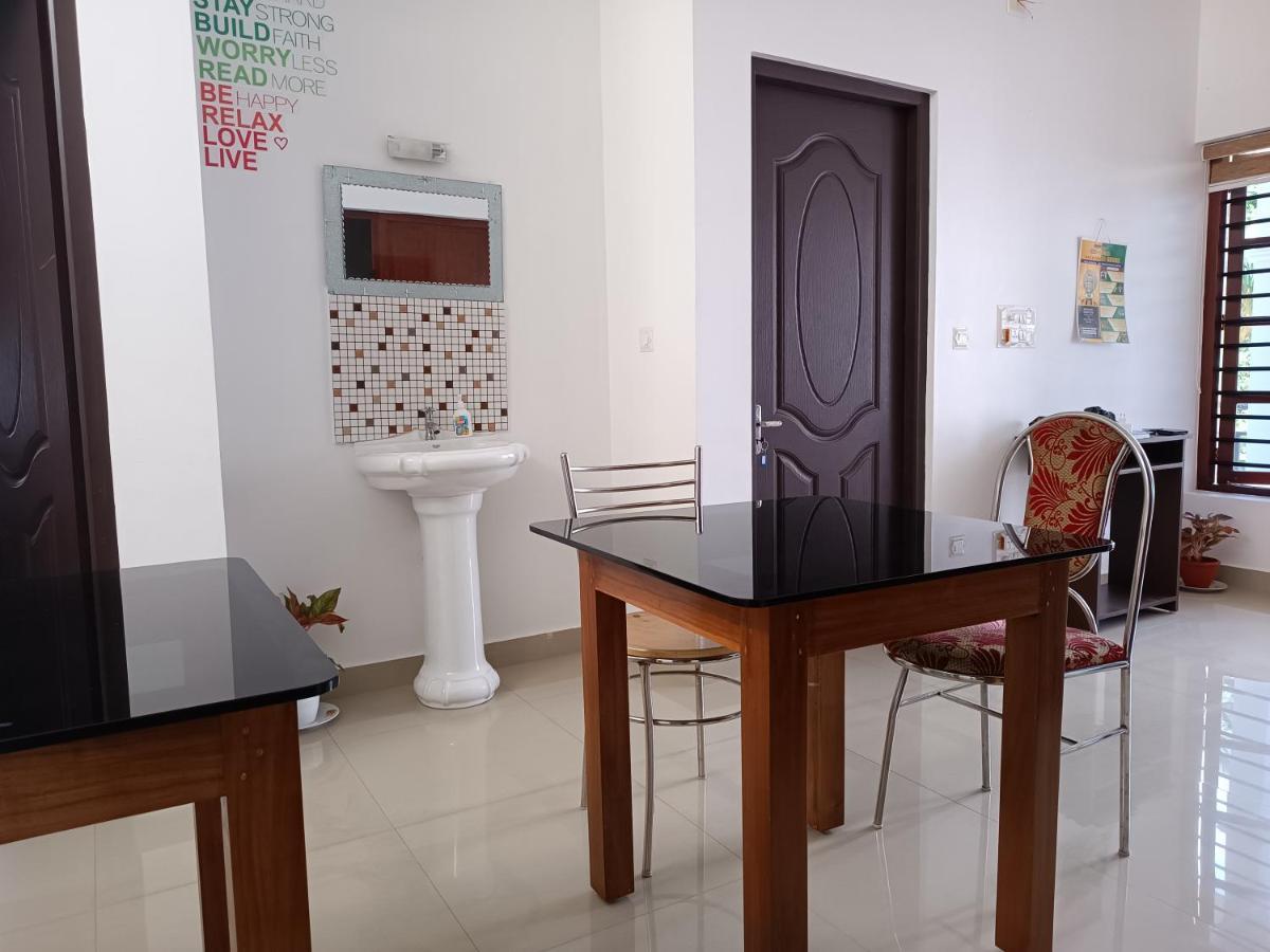 Prakriti Homestay Fortkochi Air Conditioned Rooms Luaran gambar