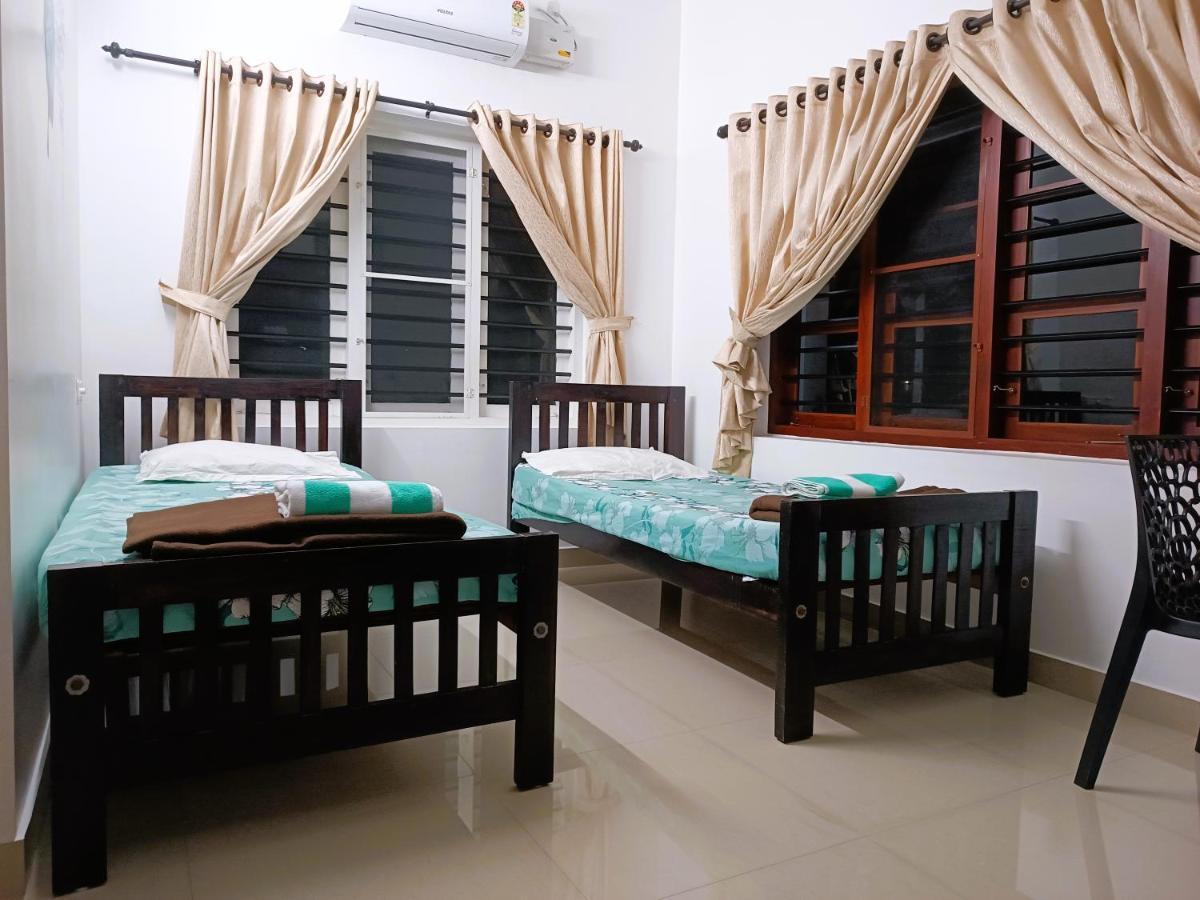 Prakriti Homestay Fortkochi Air Conditioned Rooms Luaran gambar
